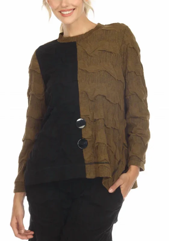 Classic Fashion, Modern Discounts Colorblock Wave-Knit Top In Olive/black