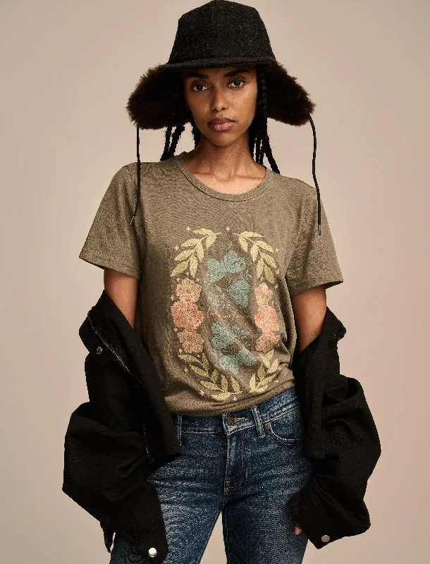 Score The Best Deals Before Monday Lucky Brand Women's Embroidered Butterfly Floral Classic Crew
