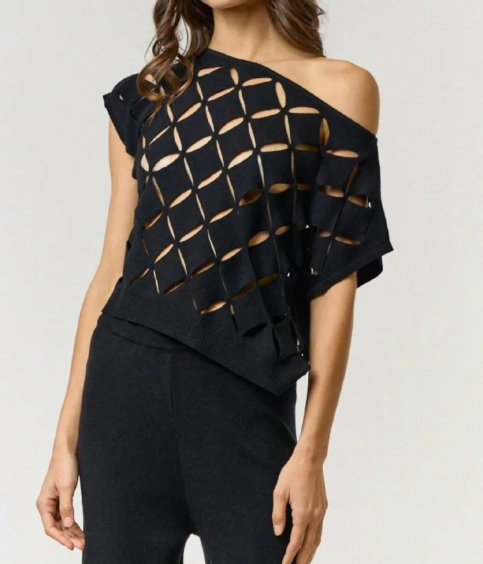 Elegant Designs At Reduced Prices Cut Out Detail Sweater Top In Black