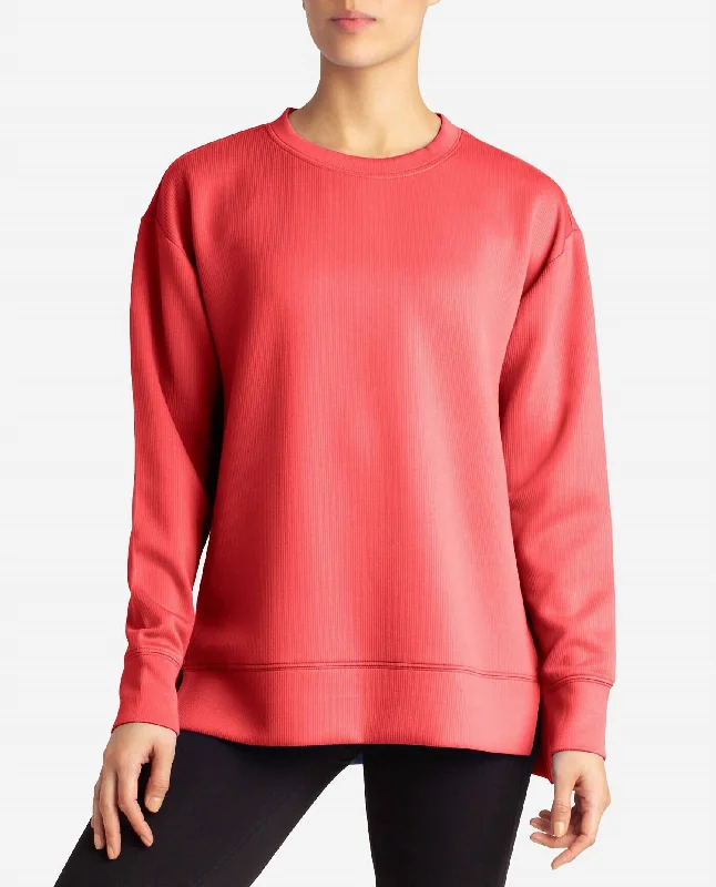 Seasonal Fashion Scuba Rib Split Hem Tunic Top In Cayenne