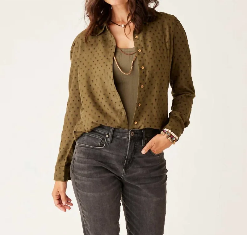 Fashion Forward, Function First Nadia Twill Shirt In Fir Crosshatch